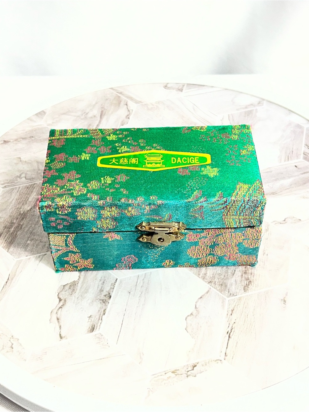 Chinese Meditation Baoding Stress Balls Set In Silk Brocade Storage Box Decor